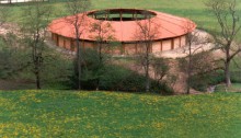 Projektbild Neubau eines Bewegungsrundlaufs im Haupt- und Landgestüt Marbach mit Link zur Projektseite